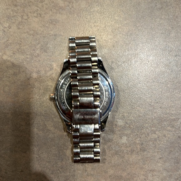 Michael Kors Silver Watch - Picture 2 of 3